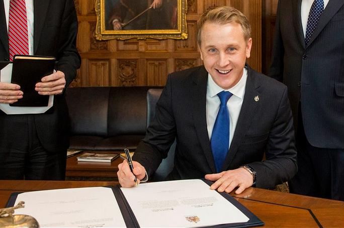 2015 a year of adjustment for MP Chris Warkentin