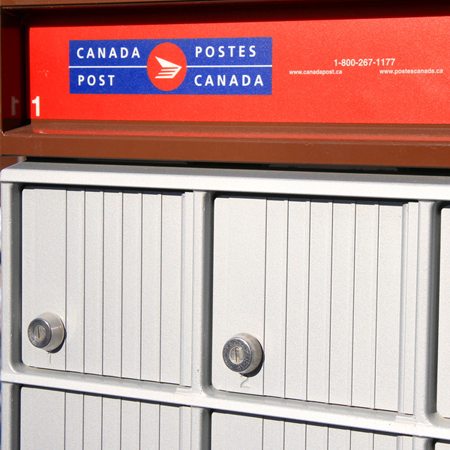 Canadian Union of Postal Workers pushing for service expansion