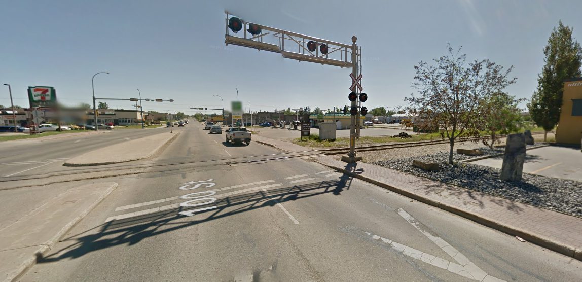 Closure on 100th Street for railway crossing replacement