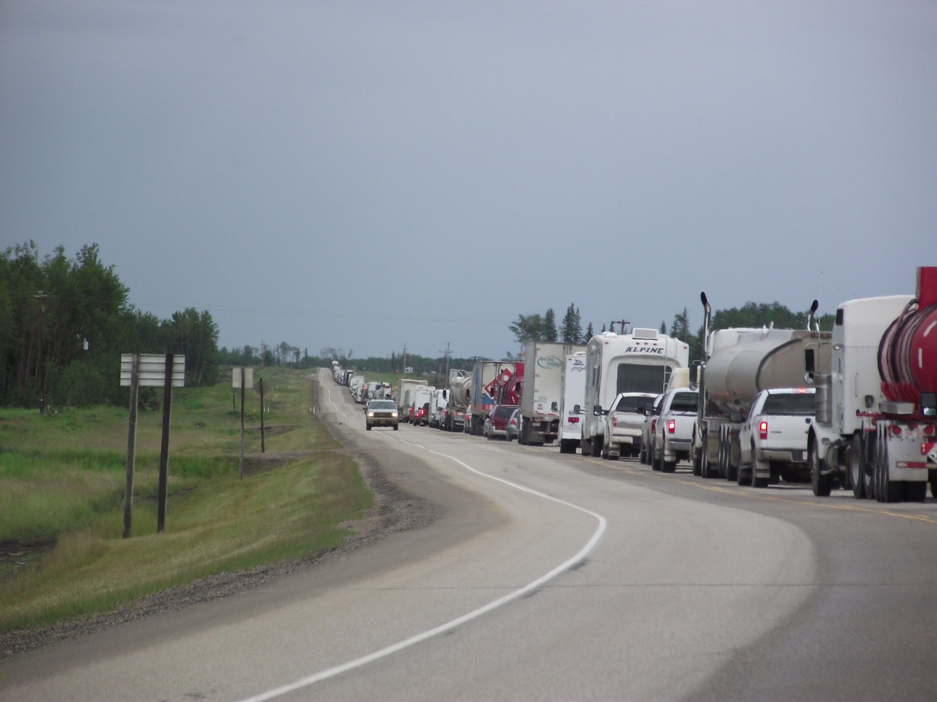 Alberta highway traffic issues down over Easter weekend