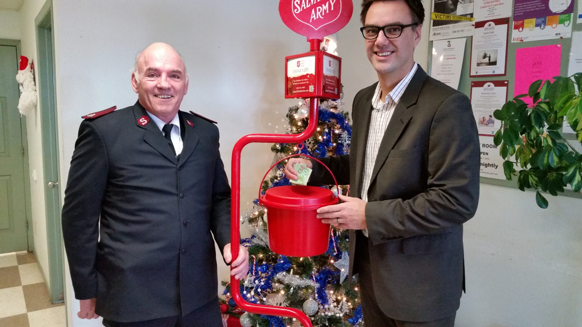 $370K goal for Salvation Army kettle campaign