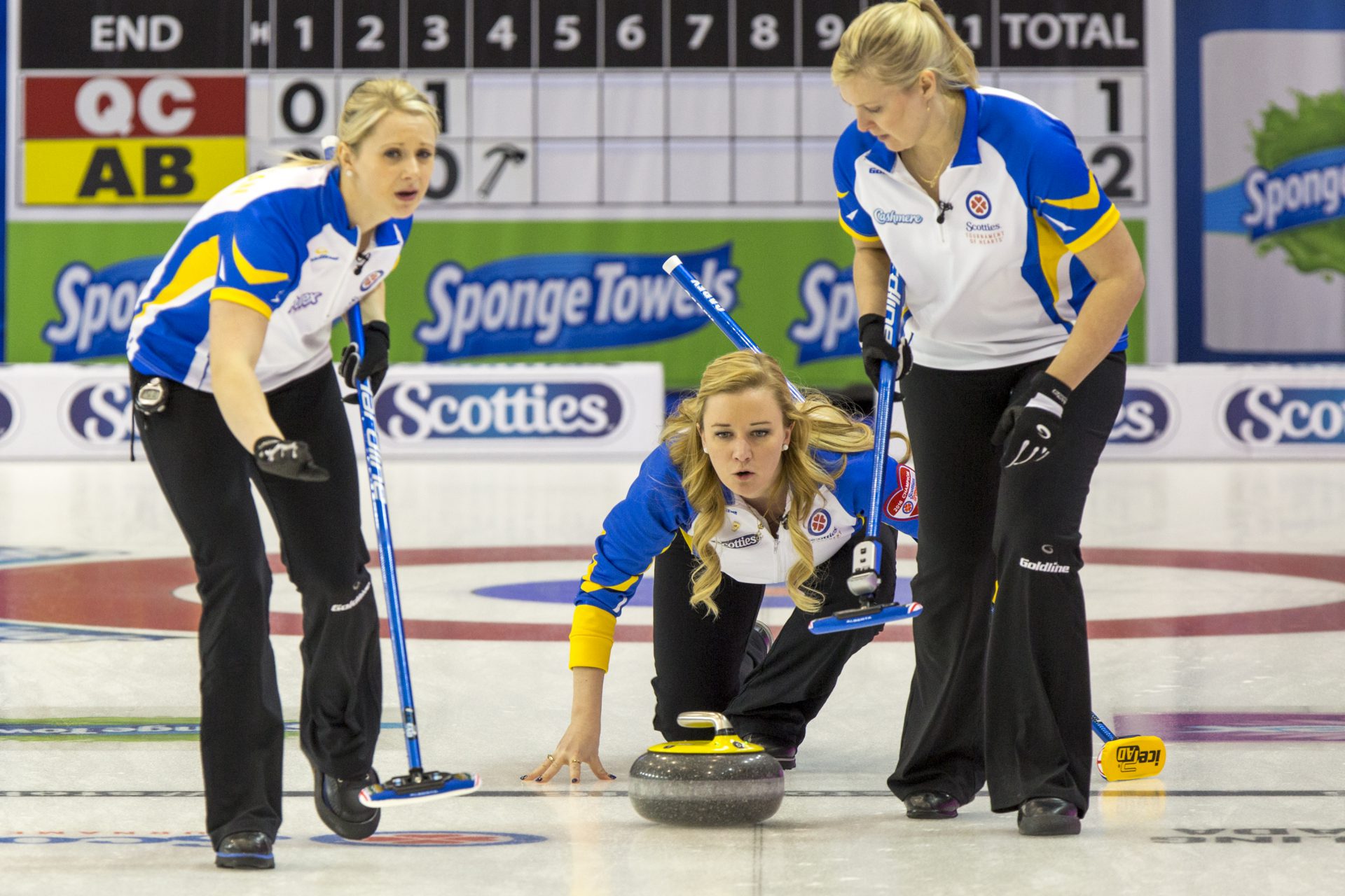 Team Alberta clinches Scotties playoff berth