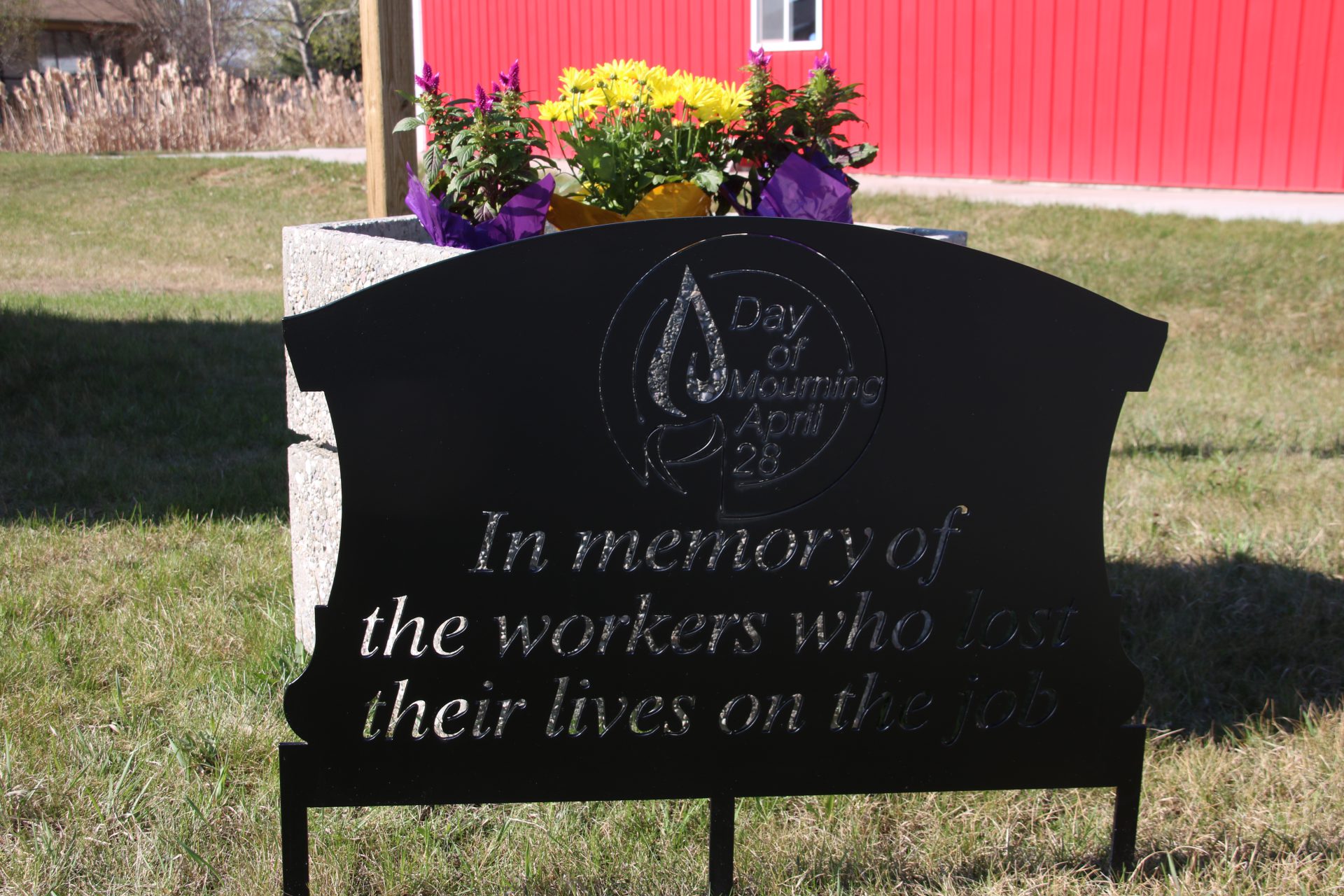 Fallen workers honoured on Day of Mourning