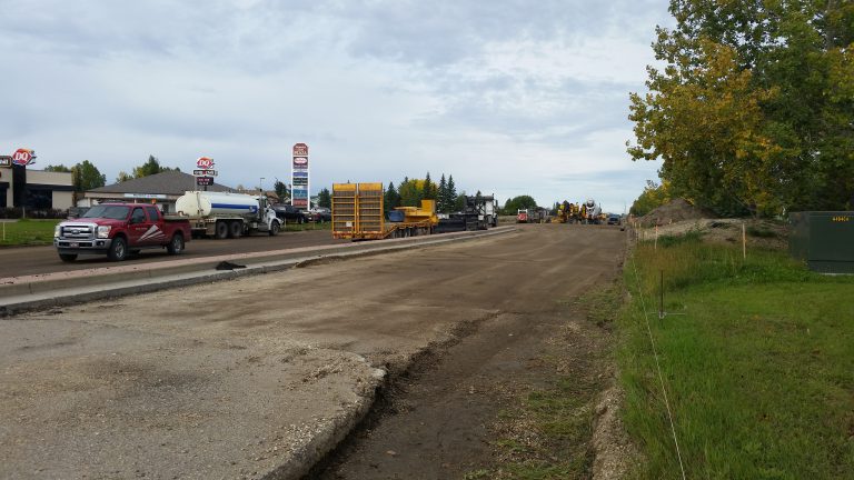 Local businesses impacted by 68th Avenue twinning construction