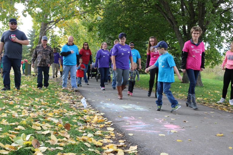 Hundreds walk to celebrate lives of lost little ones