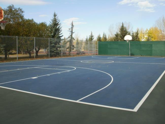 Muskoseepi Park courts again closed by pool construction