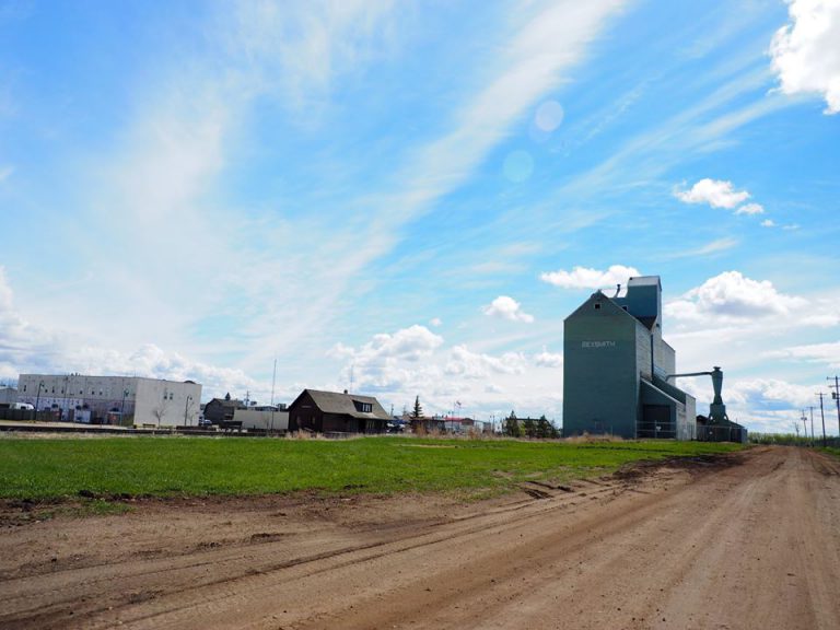 Sexsmith residents against paying to preserve grain elevator