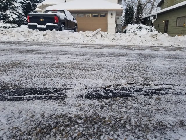 City ice removal crews take advantage of warm temperatures