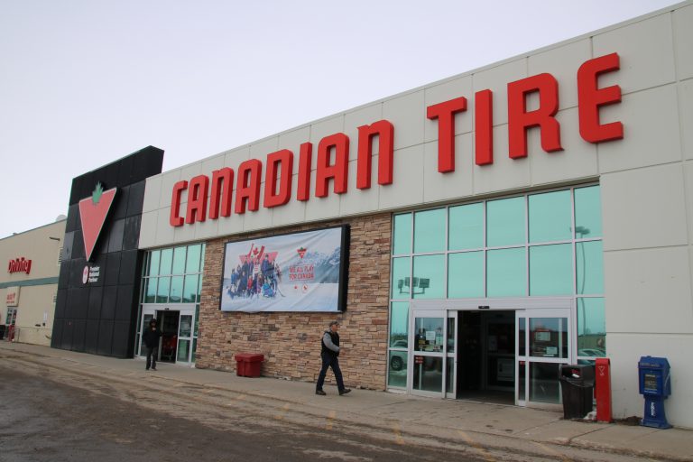 Canadian Tire employee bear sprayed by shoplifting suspect