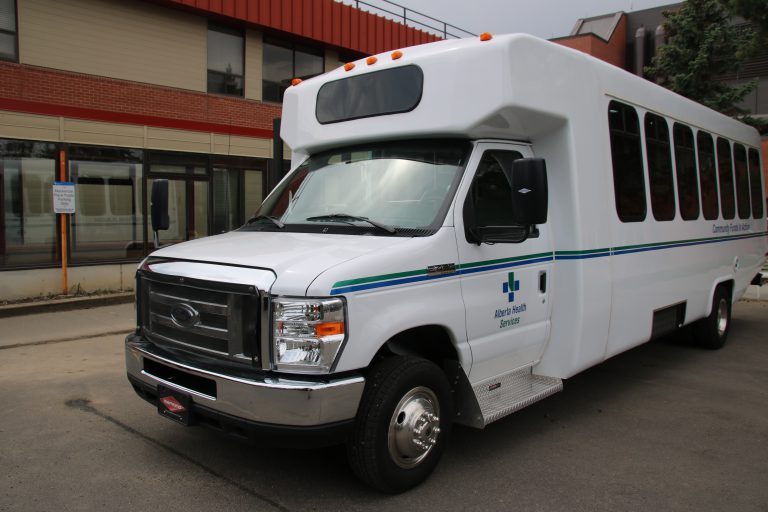 New seniors bus donated to Mackenzie Place