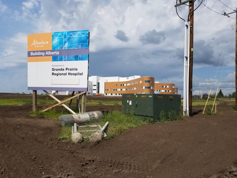 Alberta Party blames NDP for new hospital issues