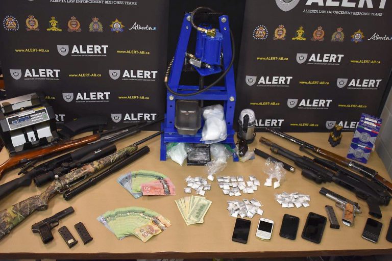Four arrested in Country Club West drug bust