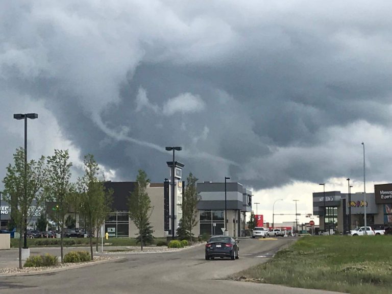 Funnel cloud advisory issued for Peace Country