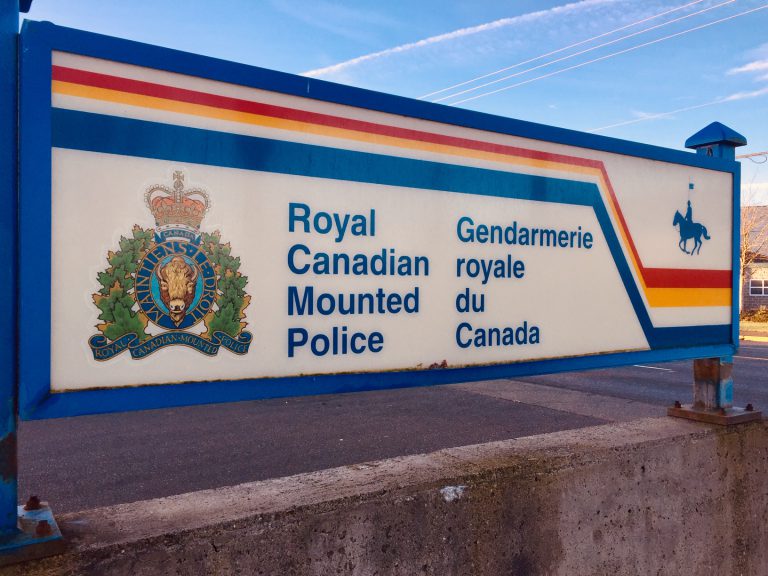 Valleyview RCMP seeking vehicle believed to be connected to drive-by shooting