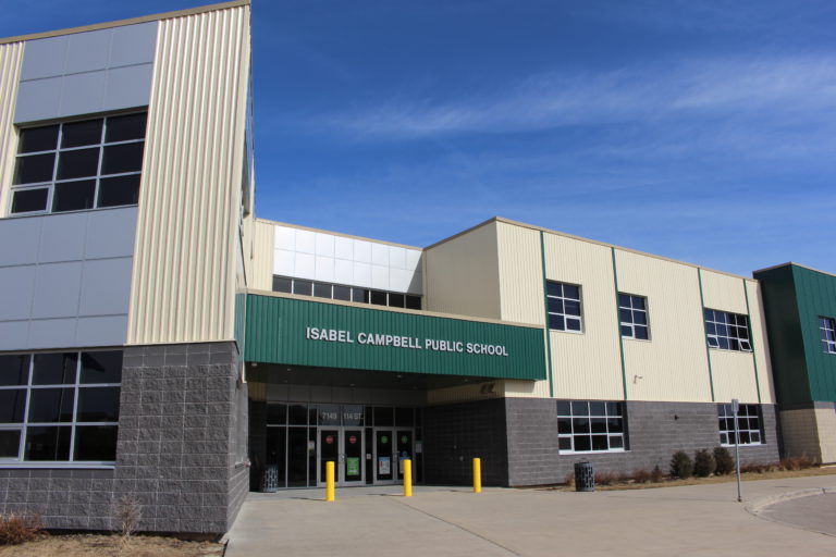 Isabel Campbell students participate in field study to apply classroom learning in real life