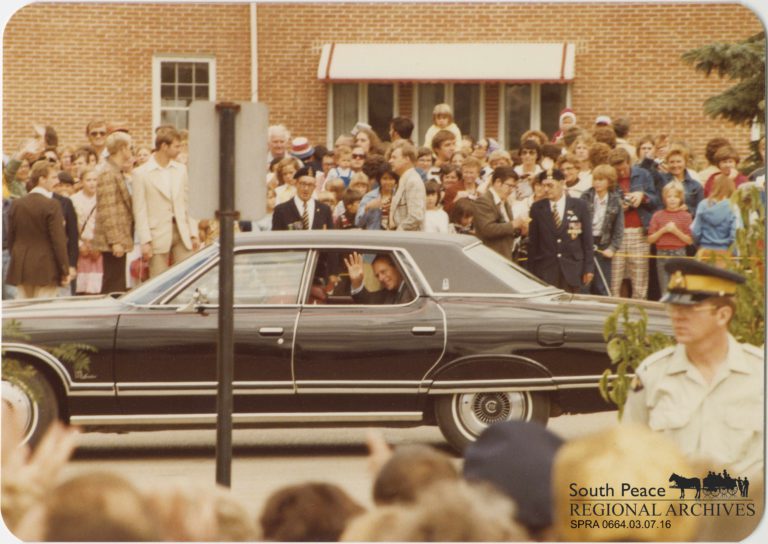 Queen Elizabeth II, Prince Philip made lasting impression during 1978 stop in Grande Prairie