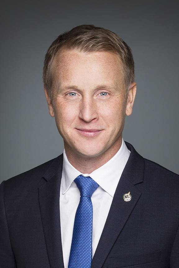 Chris Warkentin projected to win 6th term as MP for Grande Prairie—Mackenzie