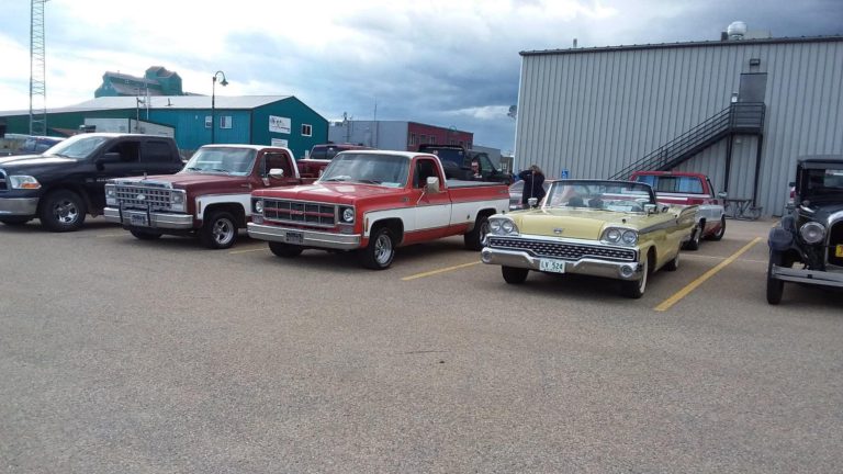 Car enthusiasts hoping to rev up seniors’ smiles