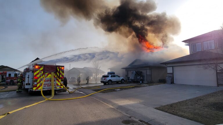 UPDATE: No injuries reported in Pinnacle multi-house fire