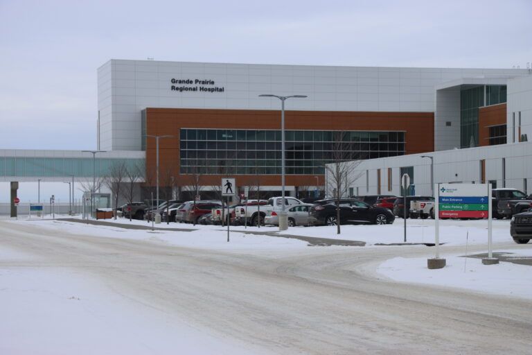 AMA pushing for “strategic investing” for physicians in cities like Grande Prairie