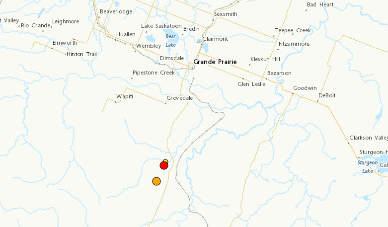 Earthquake now at my location