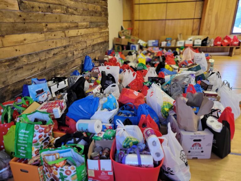 Beaverlodge fire truck food drive to support Christmas Hampers