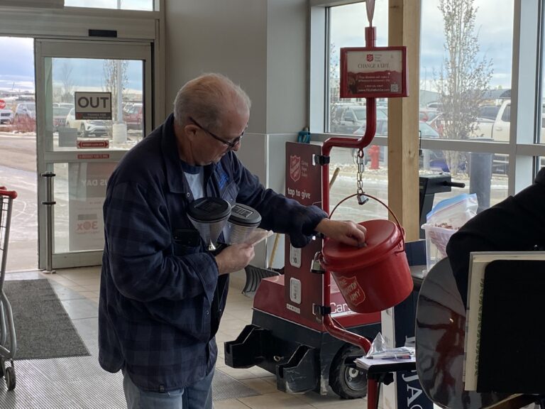 Salvation Army reaches halfway mark to $650K Kettle Campaign goal