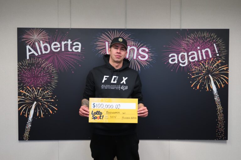 Grande Prairie man celebrates $100K lotto win