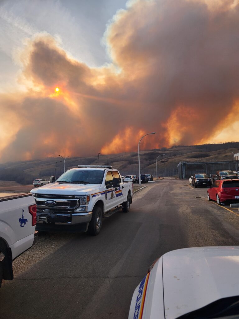 174 inmates evacuated due to Peace Region wildfire