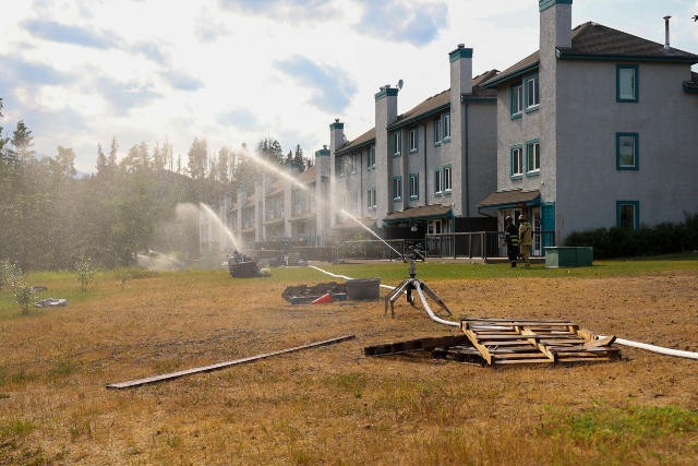 Alberta Premier shares intention to set up bus tours for evacuees of Jasper townsite
