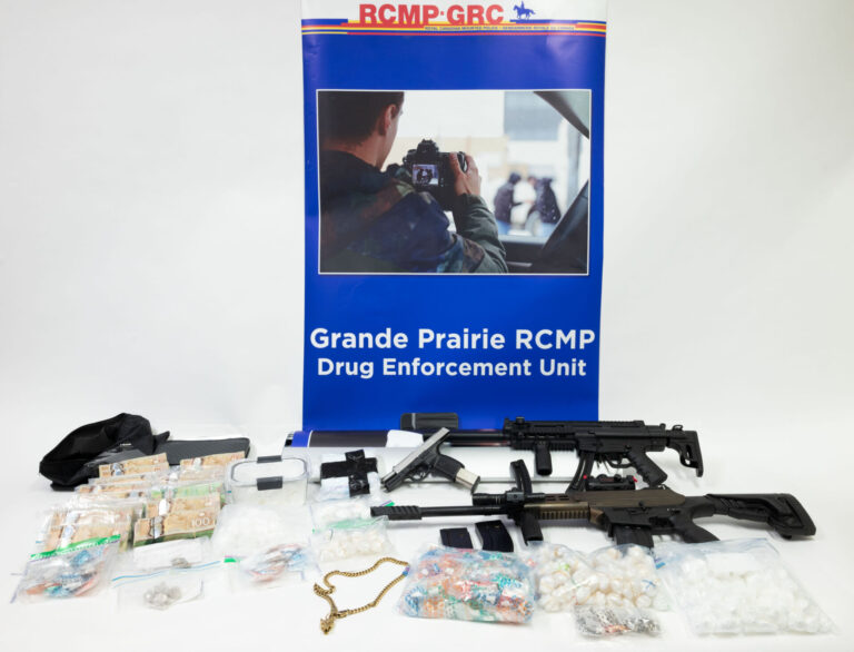 Grande Prairie Mounties seize drugs, cash and weapons seized from homes in Pinnacle, Lakeland