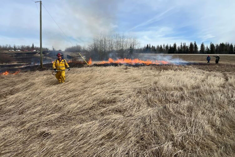 Crews fight fire with fire near Sturgeon Lake during hazard reduction burns
