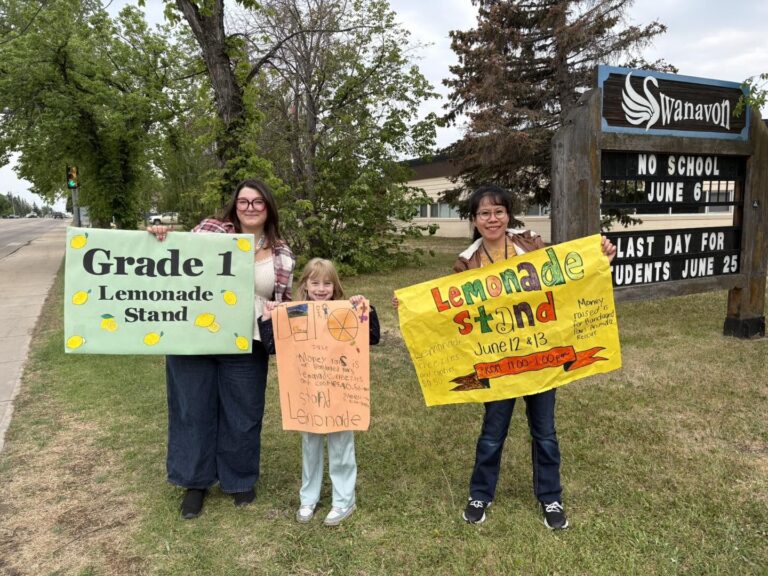 Swanavon students stir up community spirit during Lemonade Fundraiser