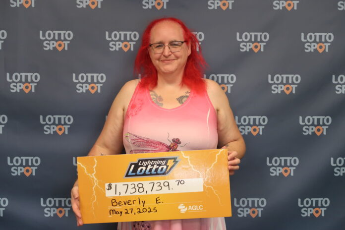 A Grande Prairie woman struck it rich on a record lottery win. (Supplied, Western Lotto)